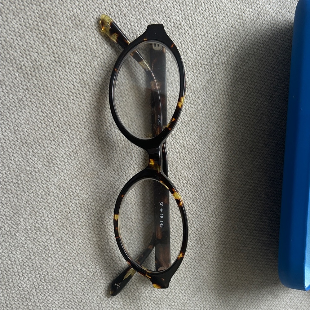 Tortoise Shell Oval Glasses
